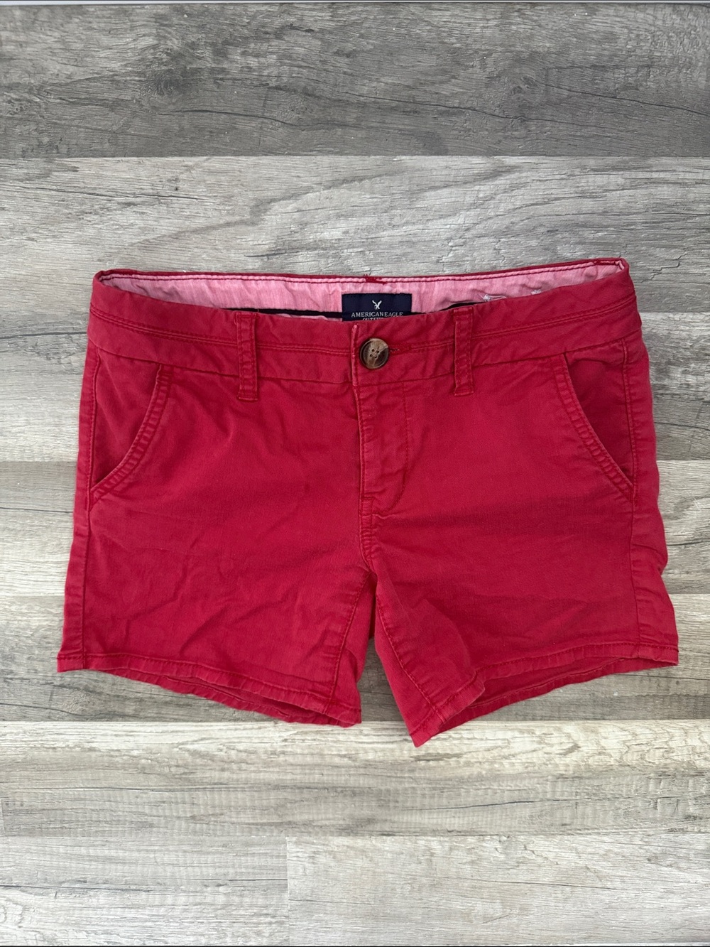 Vintage Y2K American Eagle Outfitters Red Cotton Midi Shorts
